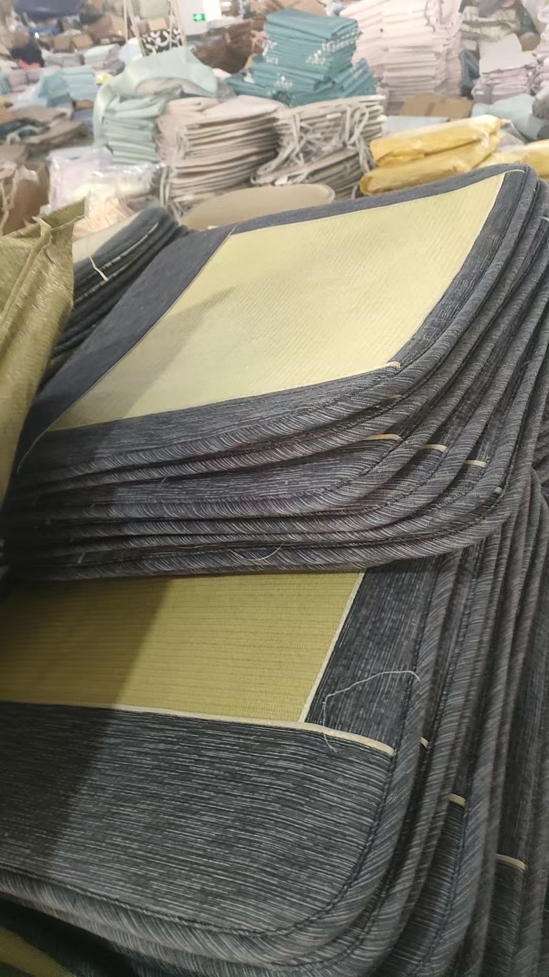 方形草绿蓝席边坐垫40*40发2片