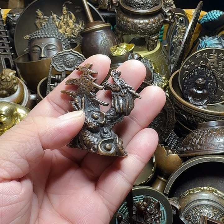 铜器摆件收收藏藏