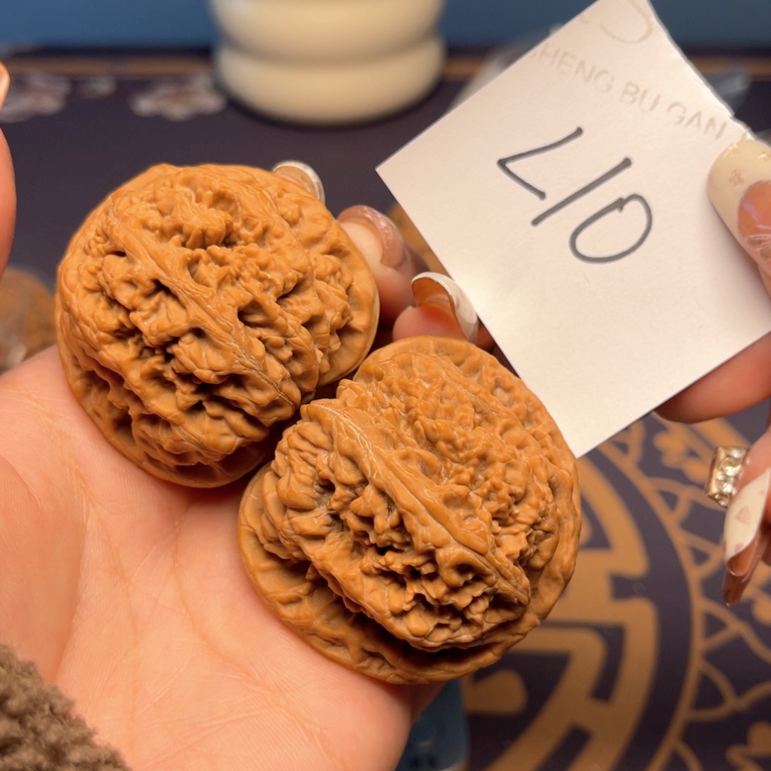 文玩核桃把件粗筋46