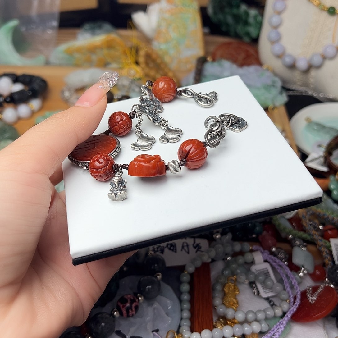 翡翠吊坠(赠链)未镶嵌妲*吊坠