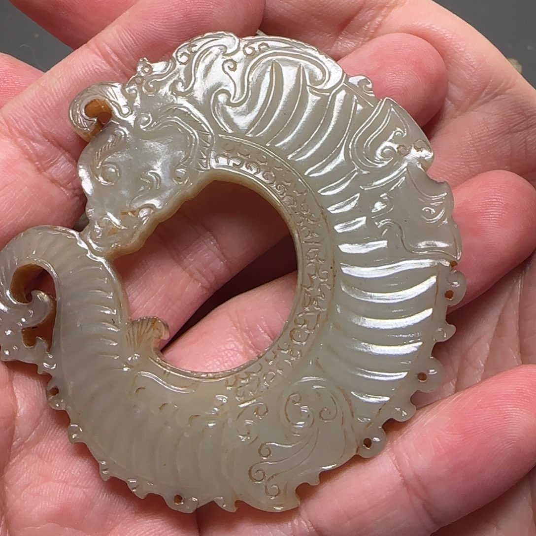 和田玉挂件未镶嵌虾****眼