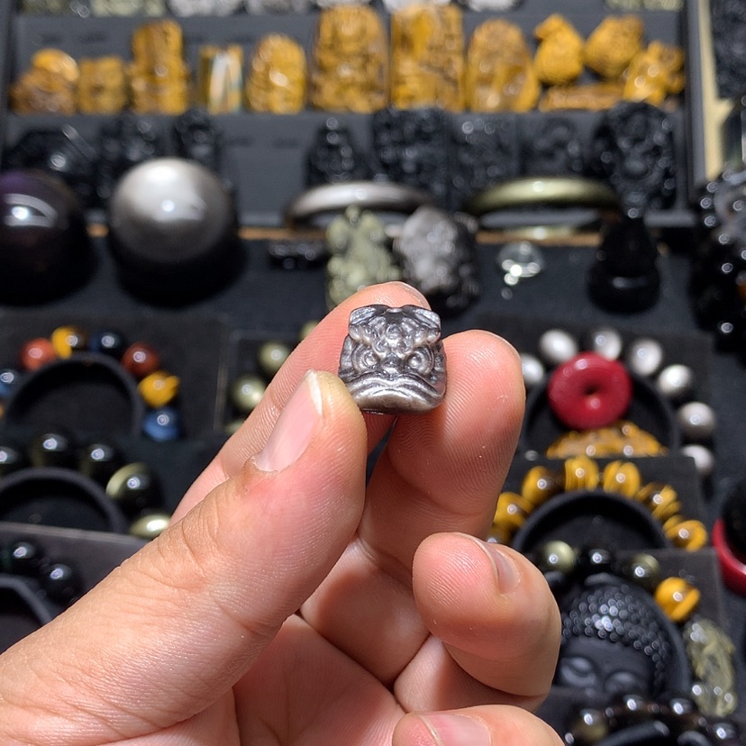 【闪购商品】黑曜岩珠宝奇石未镶嵌饼*?