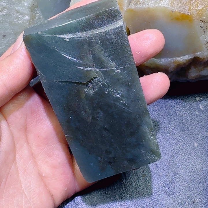 和田玉未镶嵌珠宝半成品