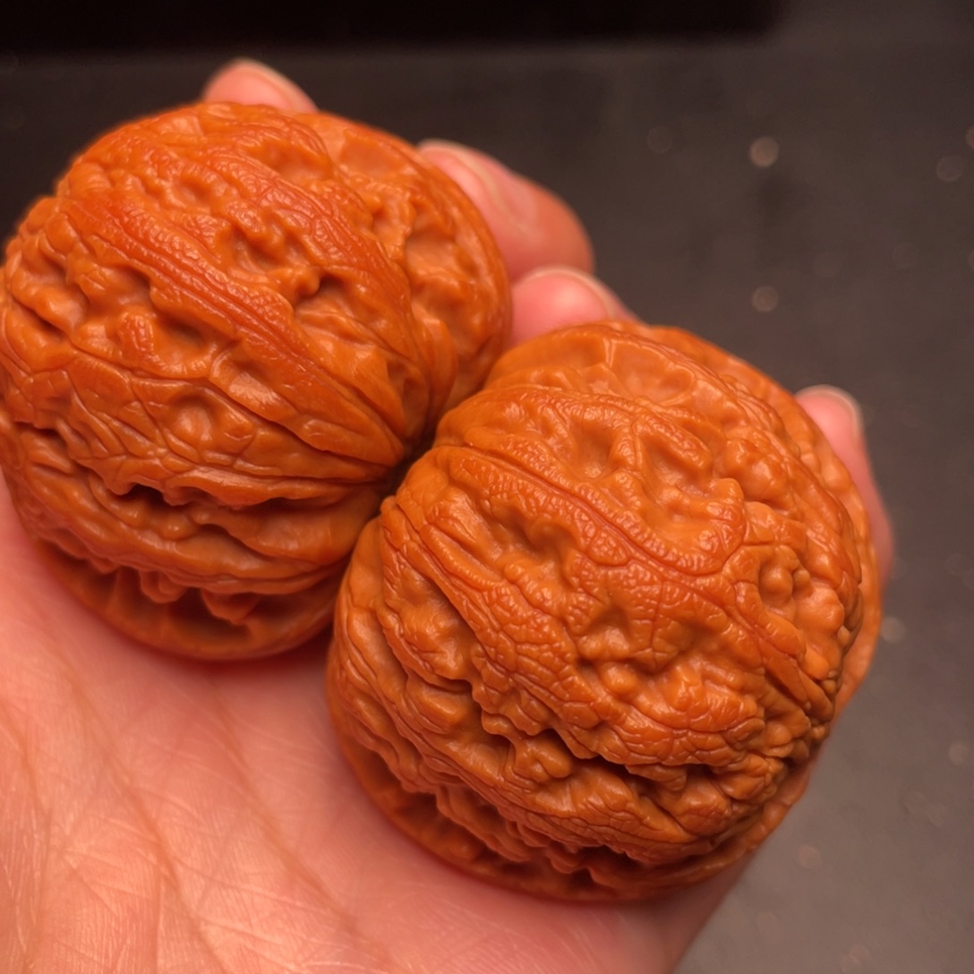 秦岭野生文玩核桃