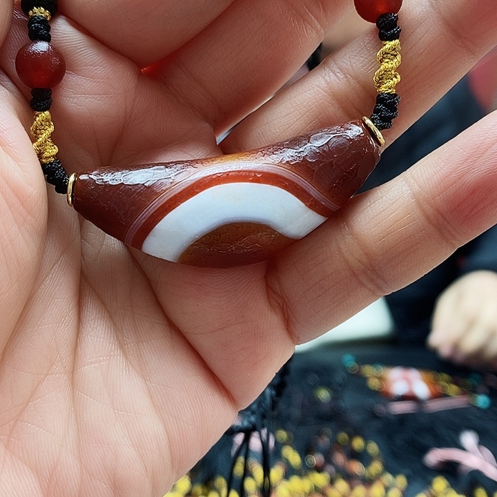 玛瑙/玉髓颈饰合金