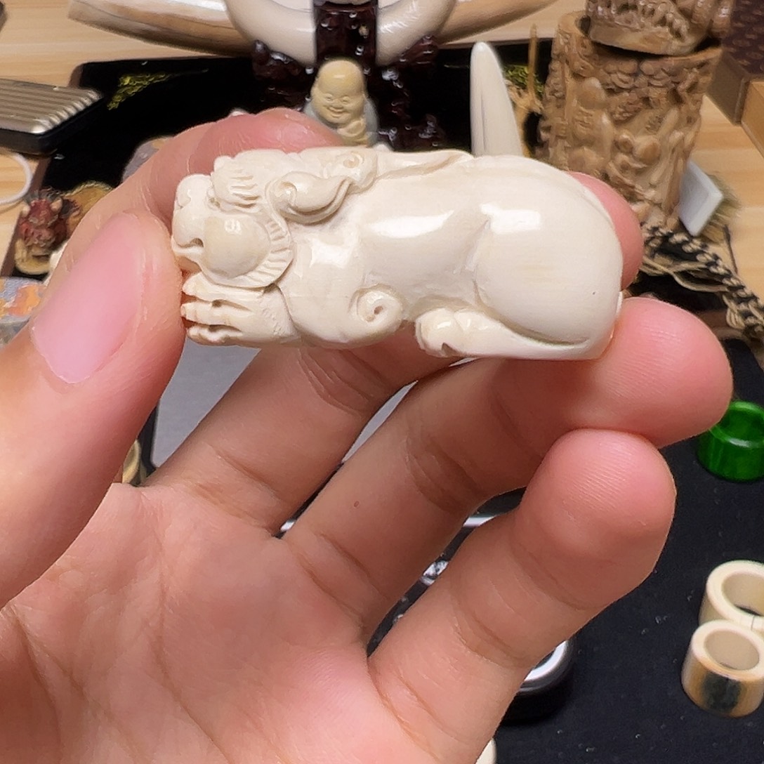 天然猛犸象牙雕刻品
