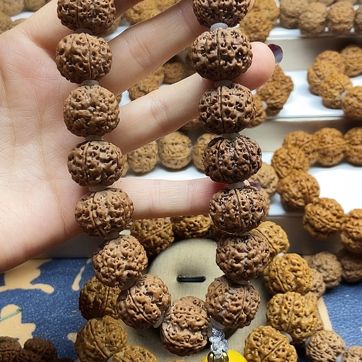 吊坠金刚菩提蜂王梅花