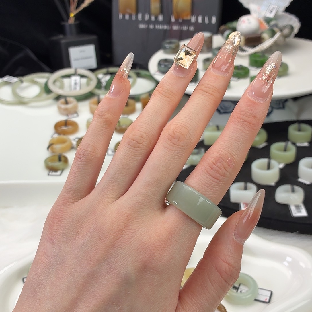 和田玉（糖玉）未镶嵌戒指j9奶蓝直切17.3