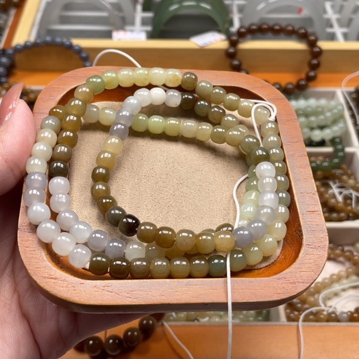 和田玉珠串6*7mm未镶嵌