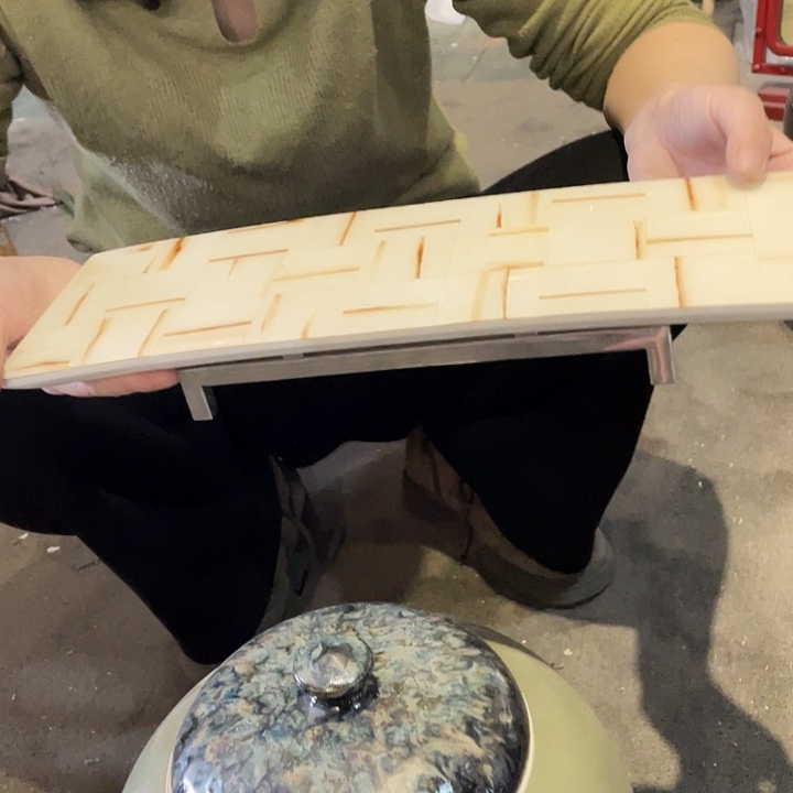 陶瓷花瓶，茶杯茶具。