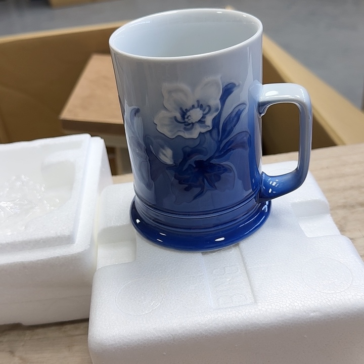 精品瓷器。            