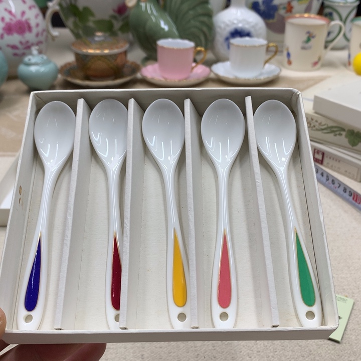 瓷片这不算话的人