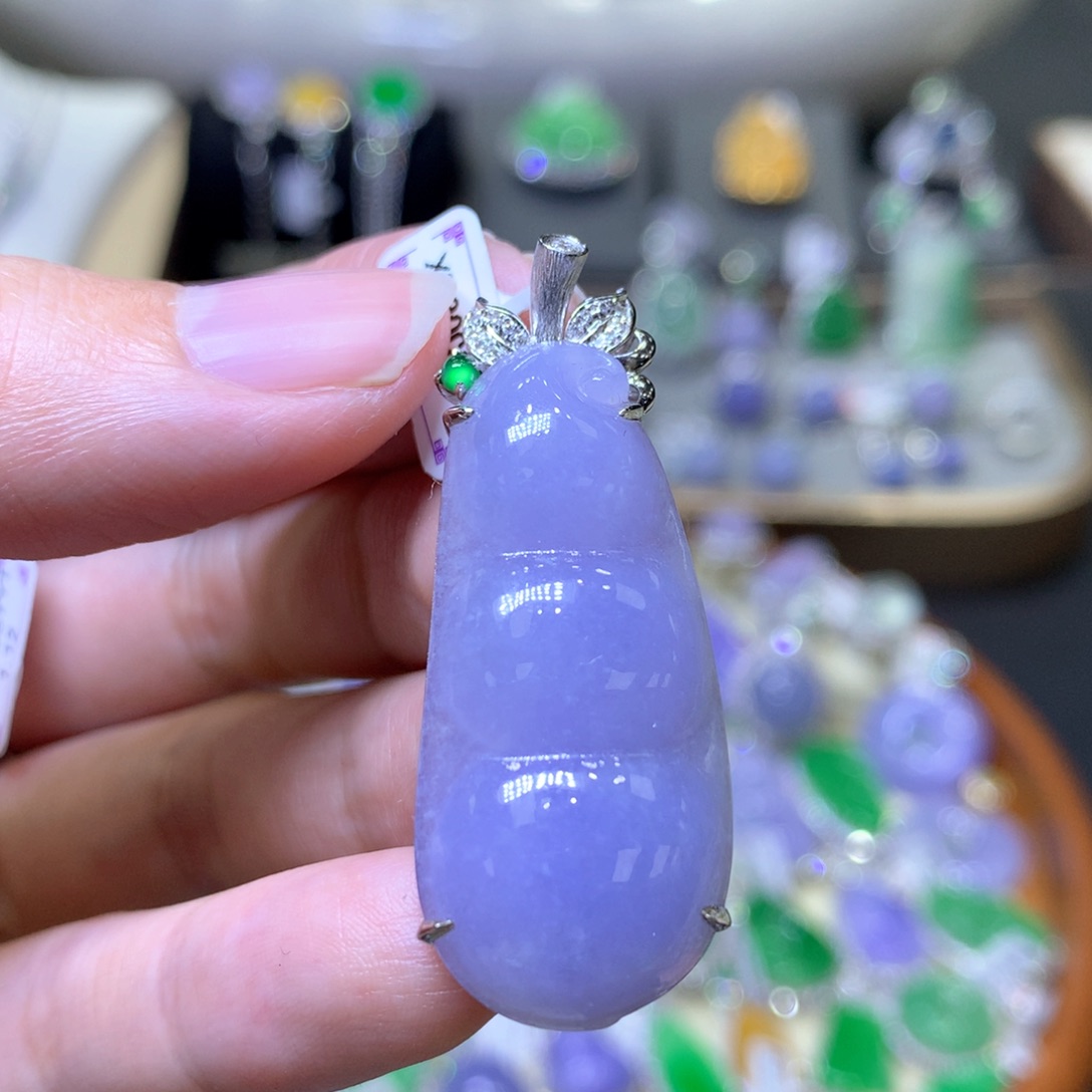 【闪购商品】翡翠颈饰18K金镶嵌翡翠吊坠项链