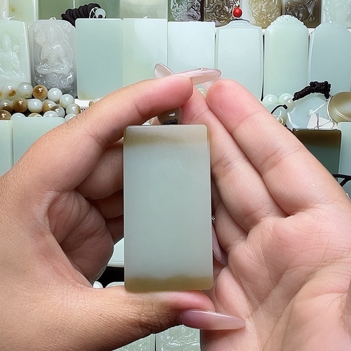 颈饰未镶嵌和田玉