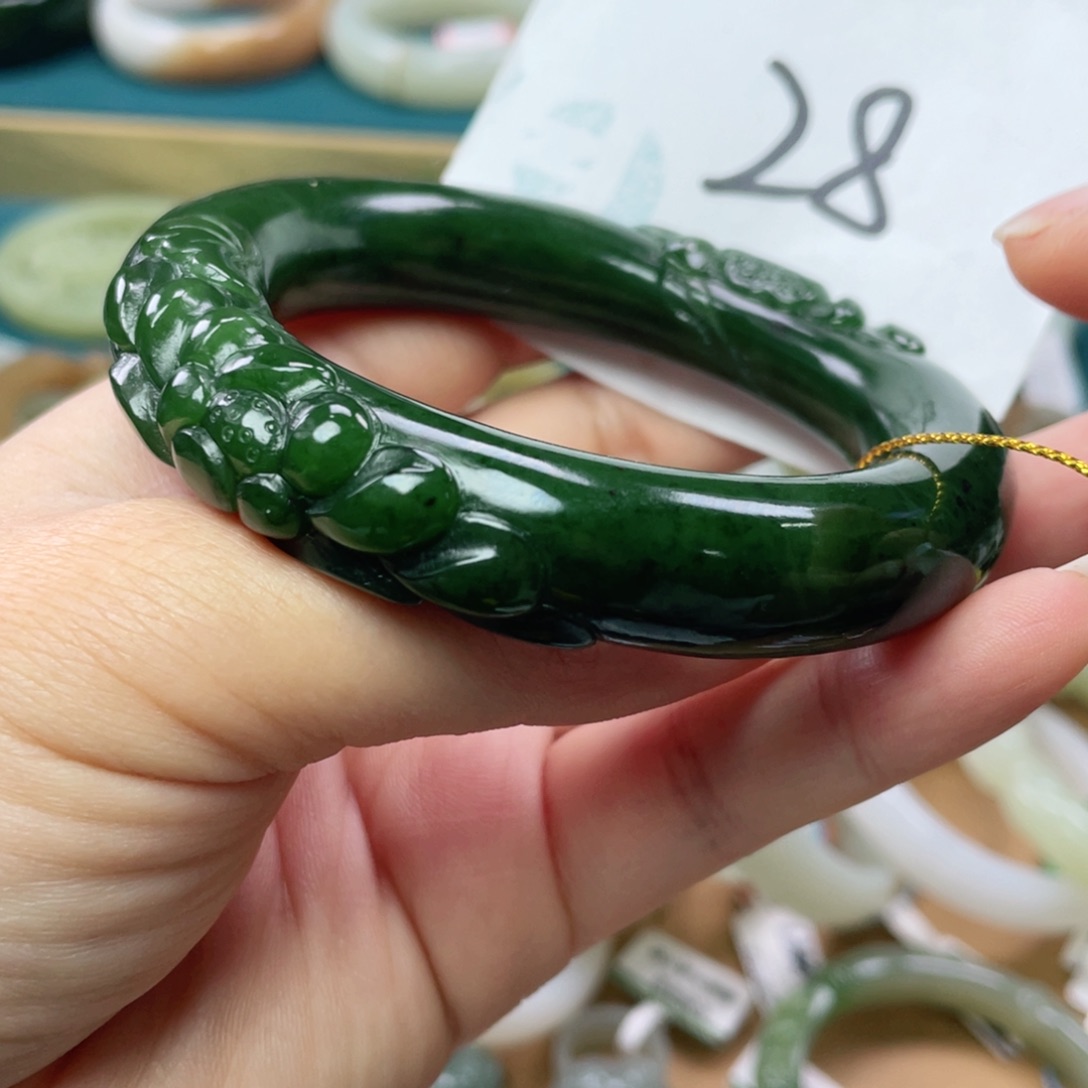 未镶嵌手镯和田玉圈口57