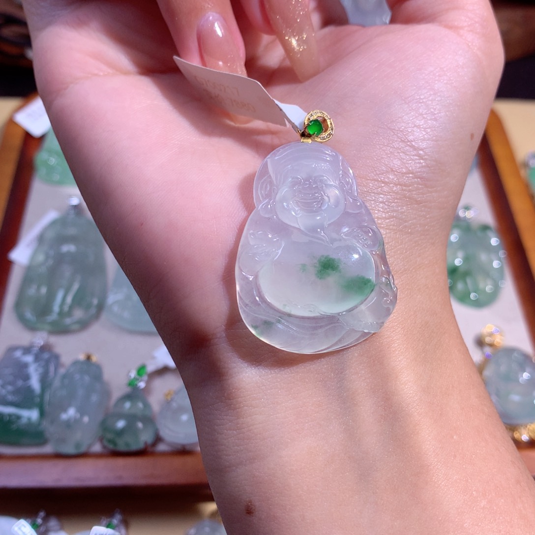 翡翠吊坠(不含链)18K金镶嵌