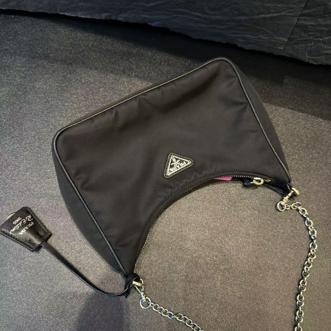 95新 Prada/普拉达 【小考拉】PRADA 黑色三合一缺肩带单肩包