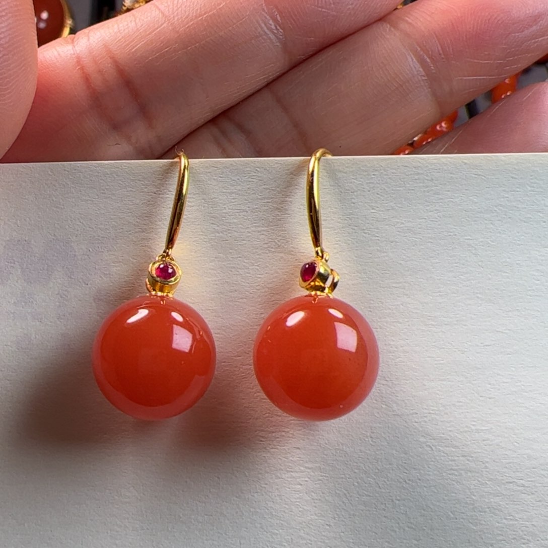 南红玛瑙南红耳坠18K金镶嵌