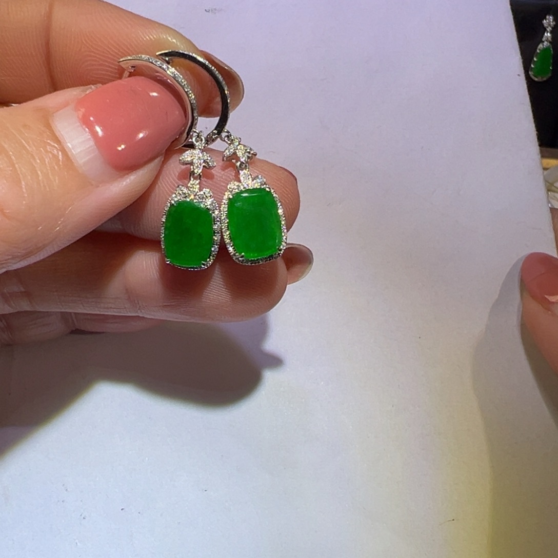 翡翠颈饰18K金镶嵌耳环