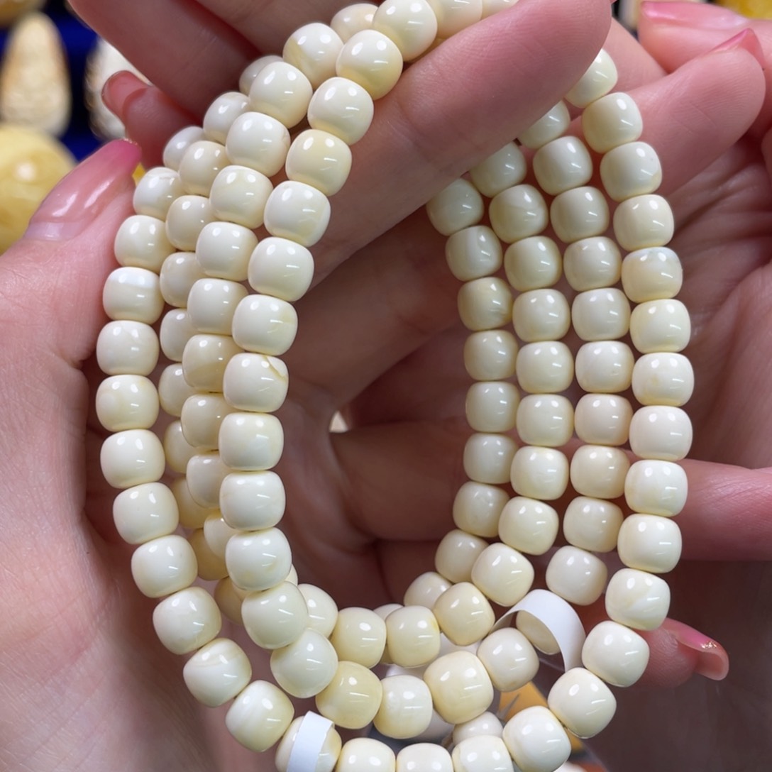 蜜蜡裸石未镶嵌琥珀蜜蜡