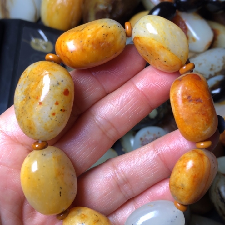 和田玉未镶嵌珠宝奇石