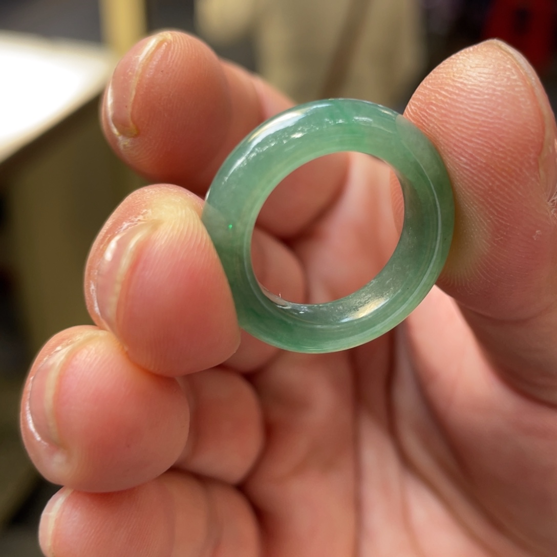 翡翠未镶嵌戒指天然缅甸翡翠湖水绿戒圈