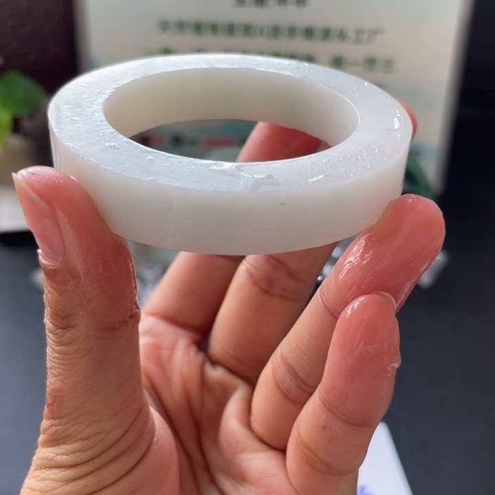 定制翡翠起胶白月光50-55未镶嵌