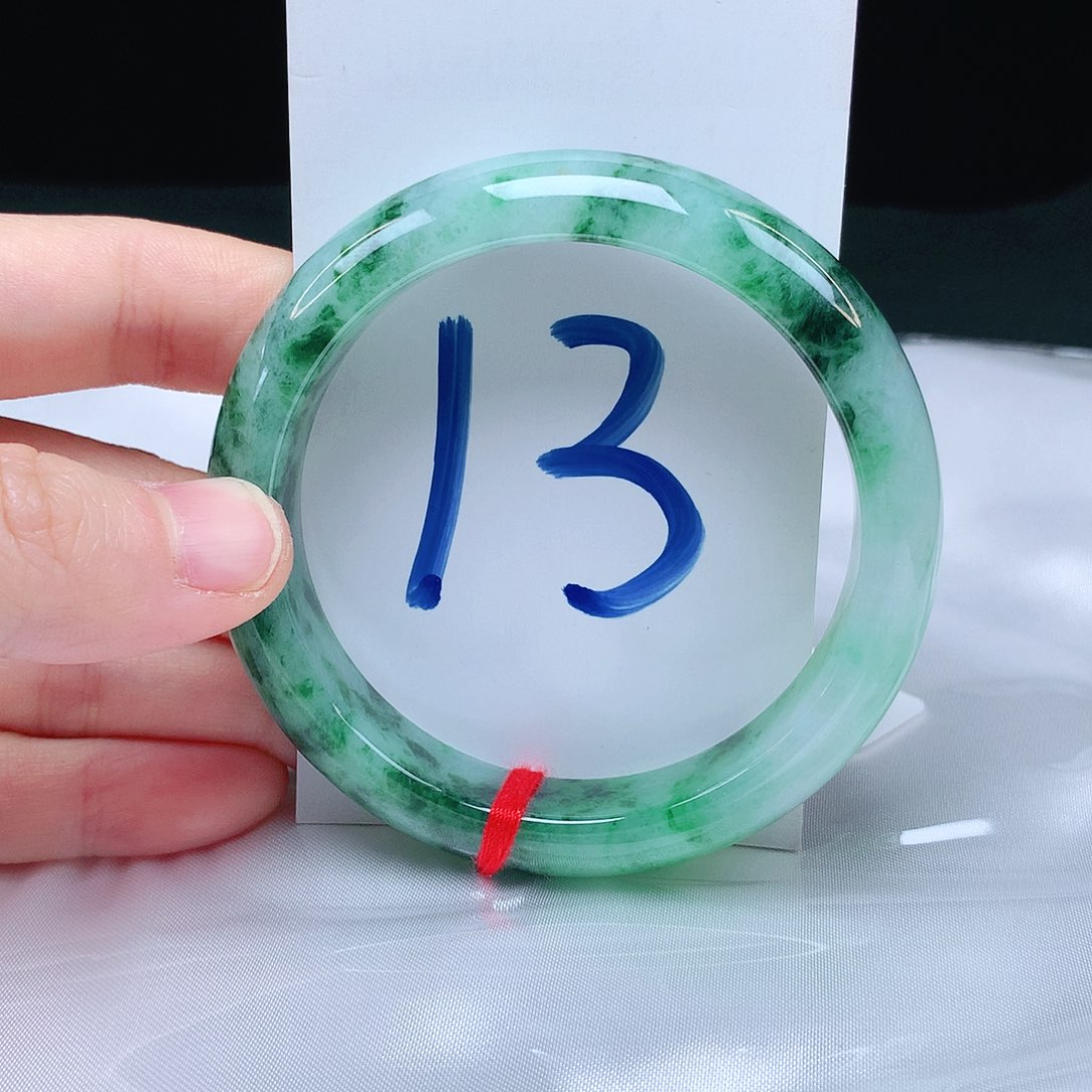 翡翠手镯未镶嵌翡翠手镯未镶嵌55圈口