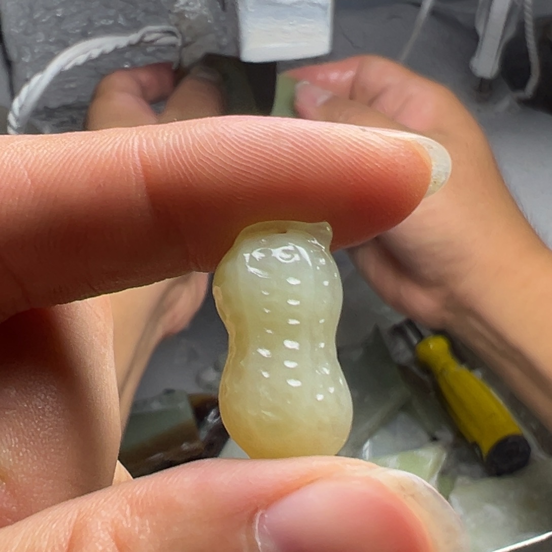 未镶嵌和田玉车挂