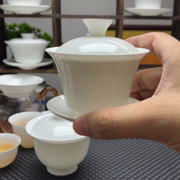 四****花薄胎马蹄盖下125ml盖碗