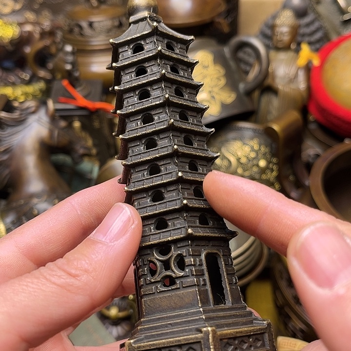 精美铜器批发档口
