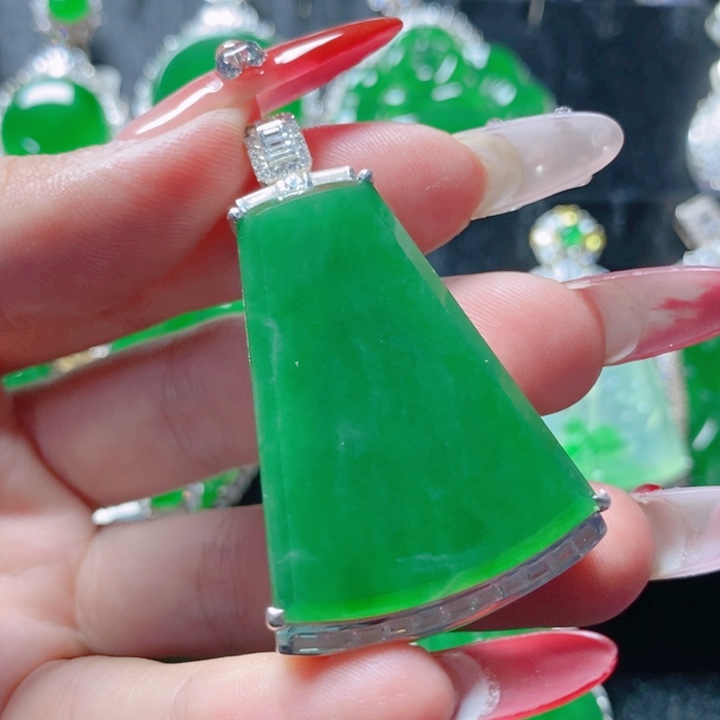 翡翠颈饰银S925镶嵌