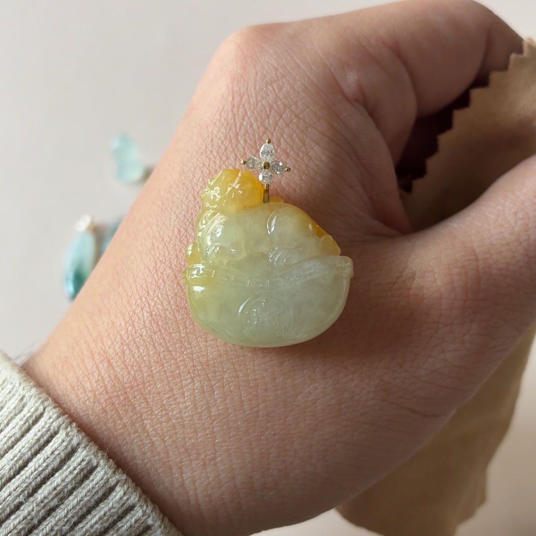 小***蔡定制翡翠18K金镶嵌