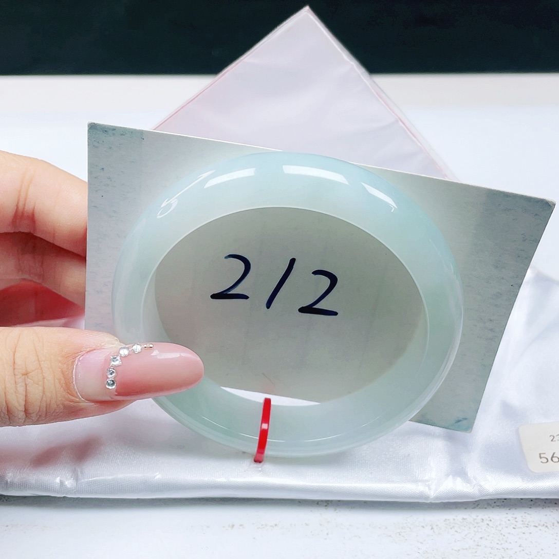 翡翠未镶嵌手镯 正圈56+