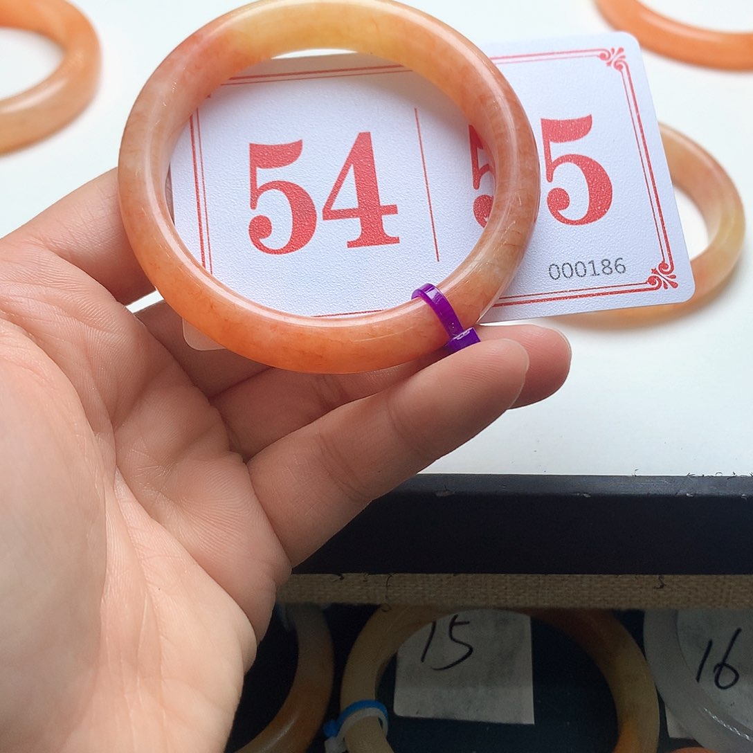 未镶嵌石英质玉（黄龙玉）手镯用****0