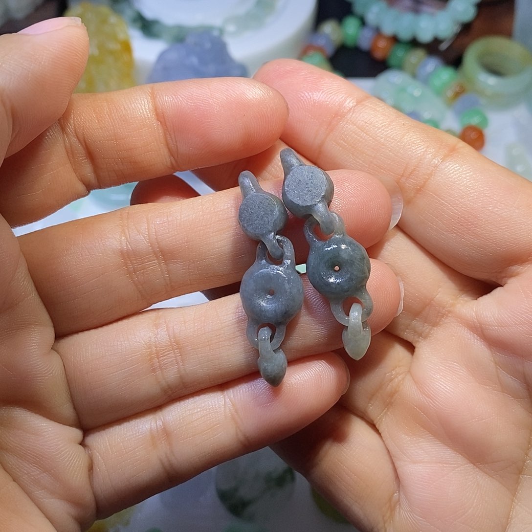 定制翡翠未镶嵌环环相扣