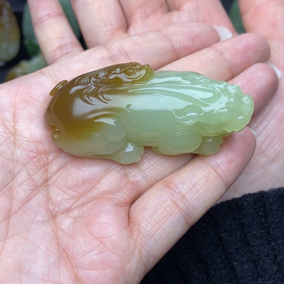 和田玉颈饰未镶嵌我