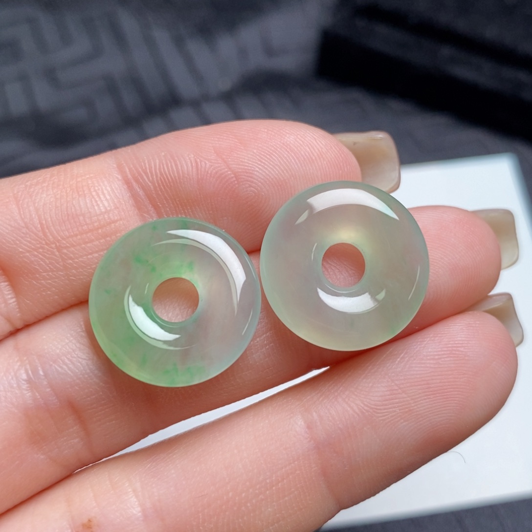 翡翠未镶嵌耳饰甜甜圈