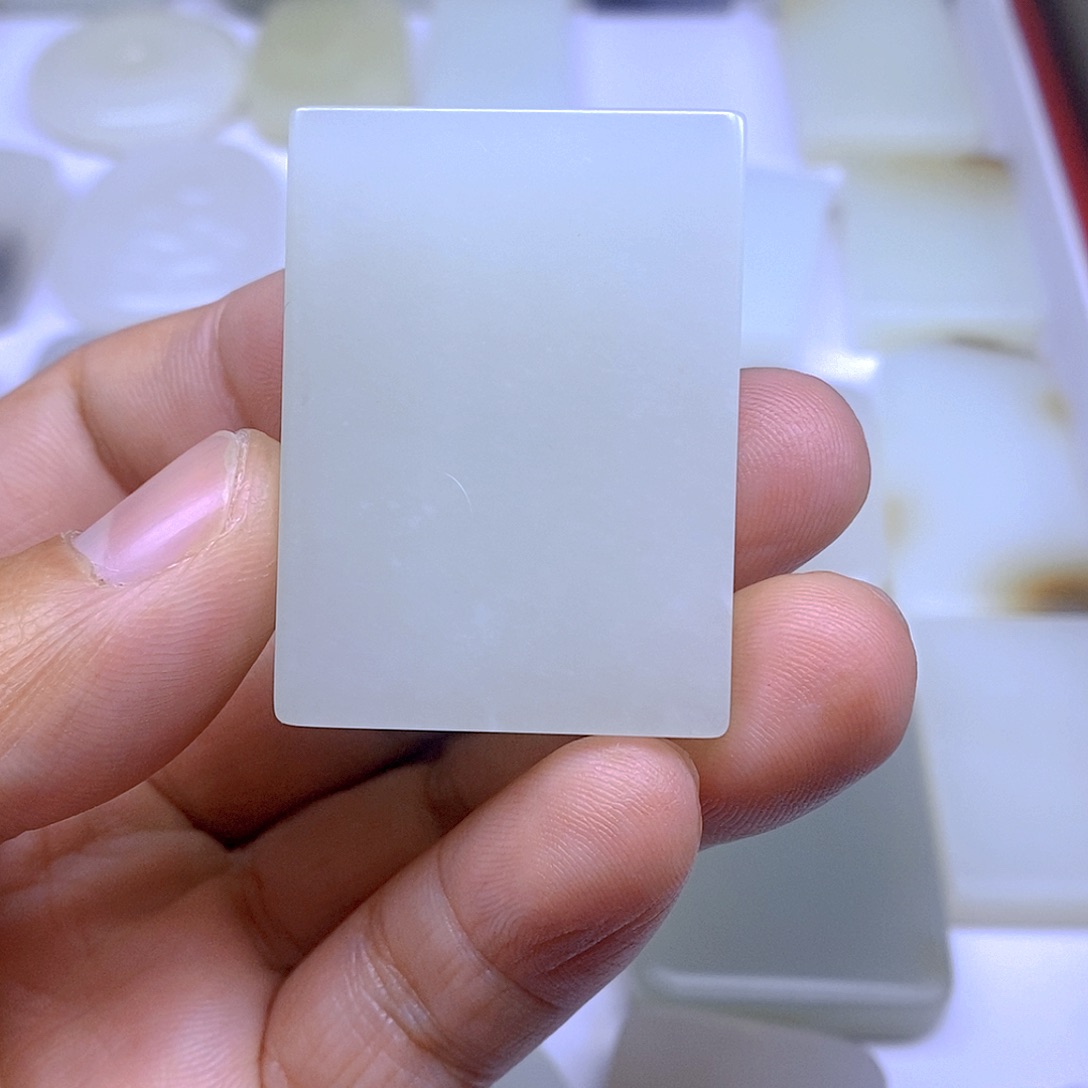 和田玉颈饰未镶嵌青*石