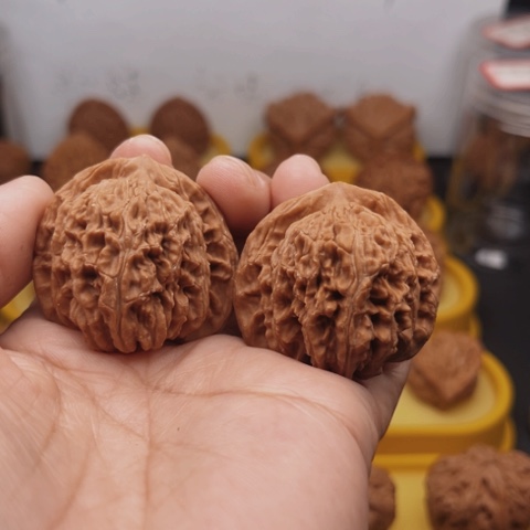 把件文玩核桃生***者