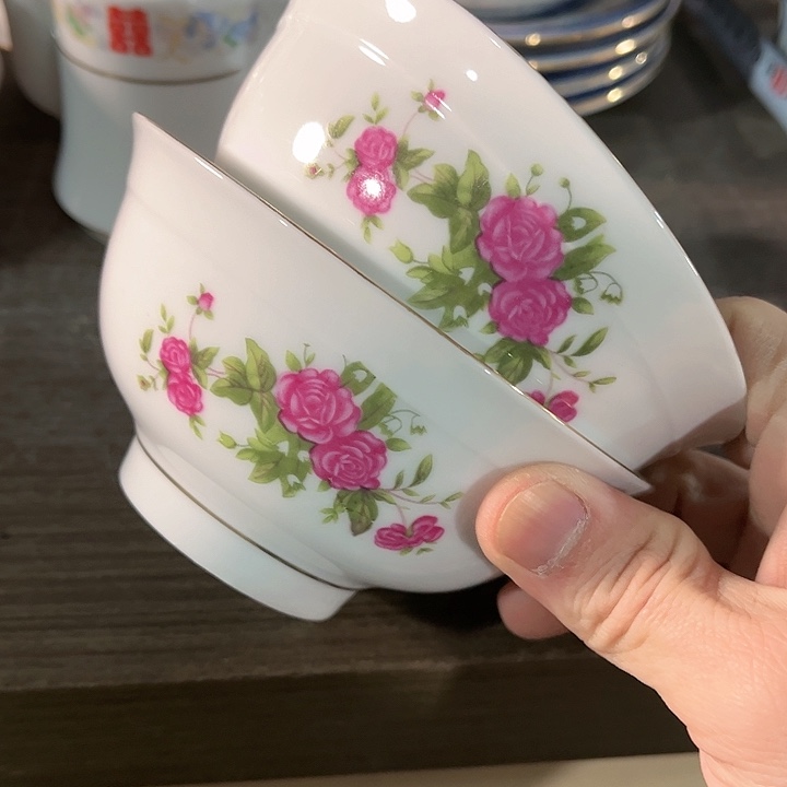 瓷片///////直径12.5厘米。2个。