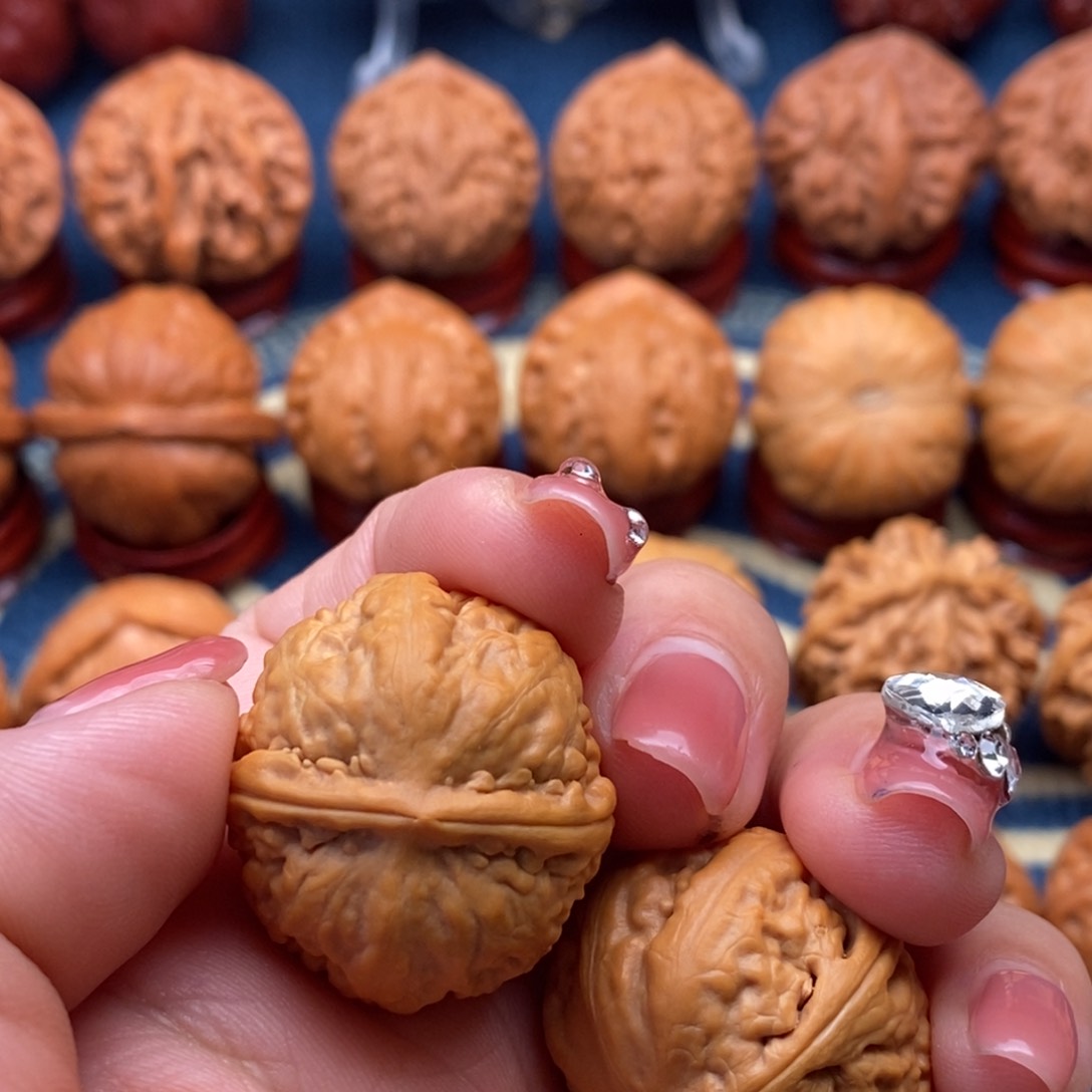 文玩核桃把件沙****店精品小手捻