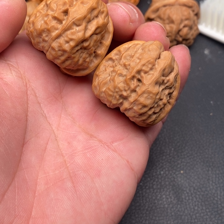 桃核吊坠36尺寸蛤蟆头，白茬