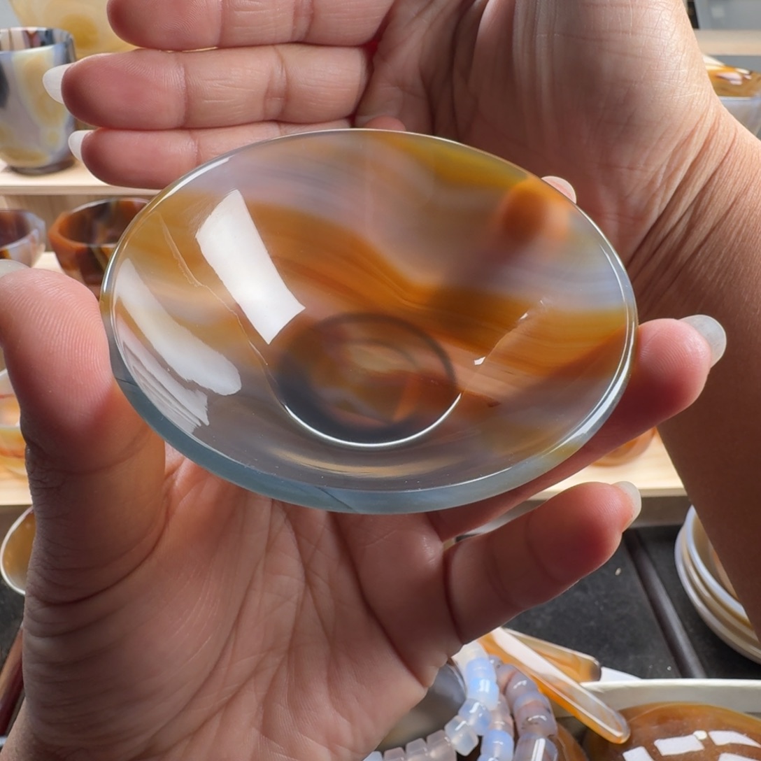 大***辉玛瑙/玉髓未镶嵌茶杯