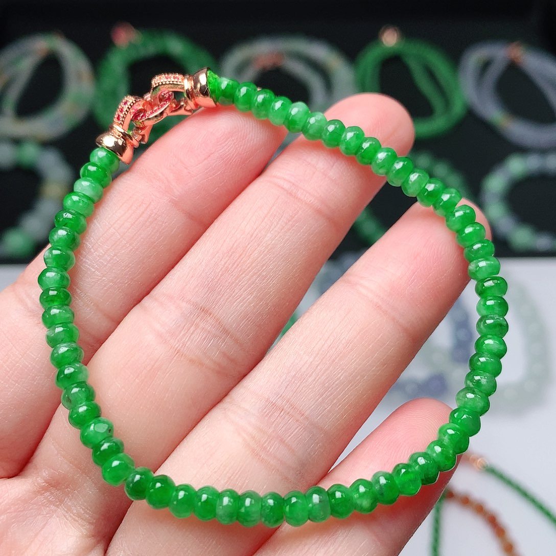 翡翠手链未镶嵌翡翠