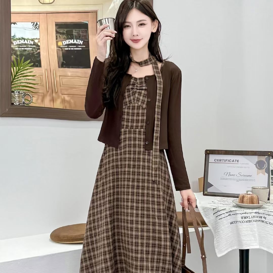 秋季新款时尚显瘦格子不规则两件套裙