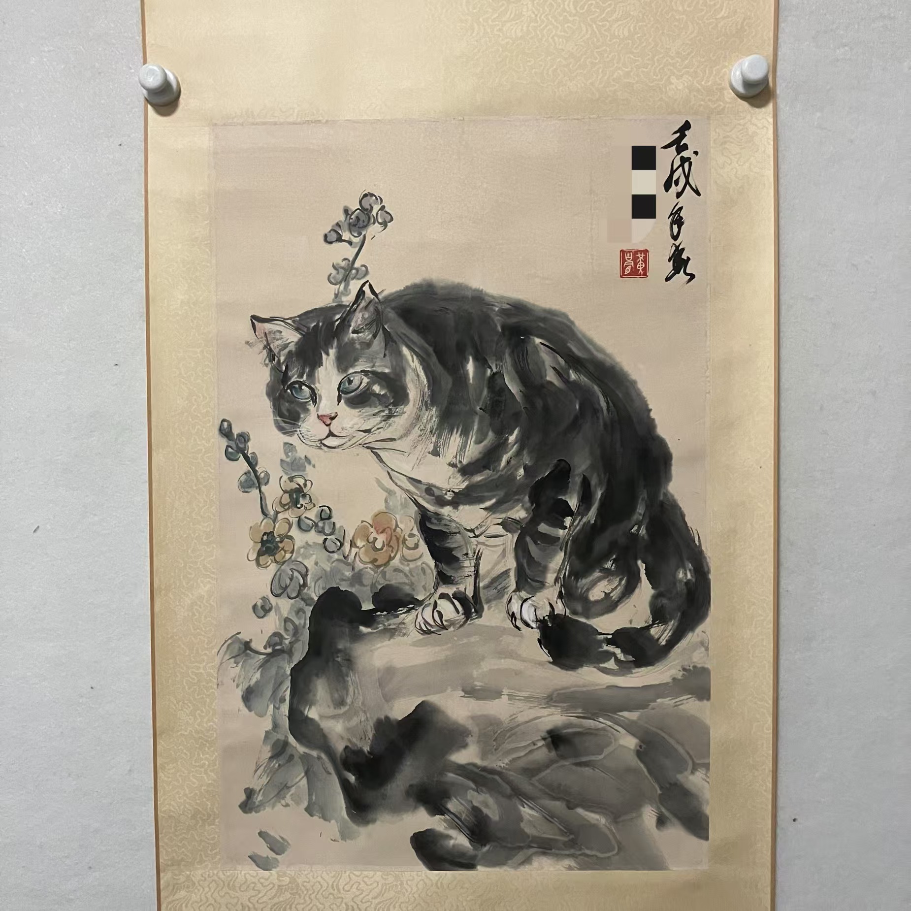 6848猫立轴68x44cm