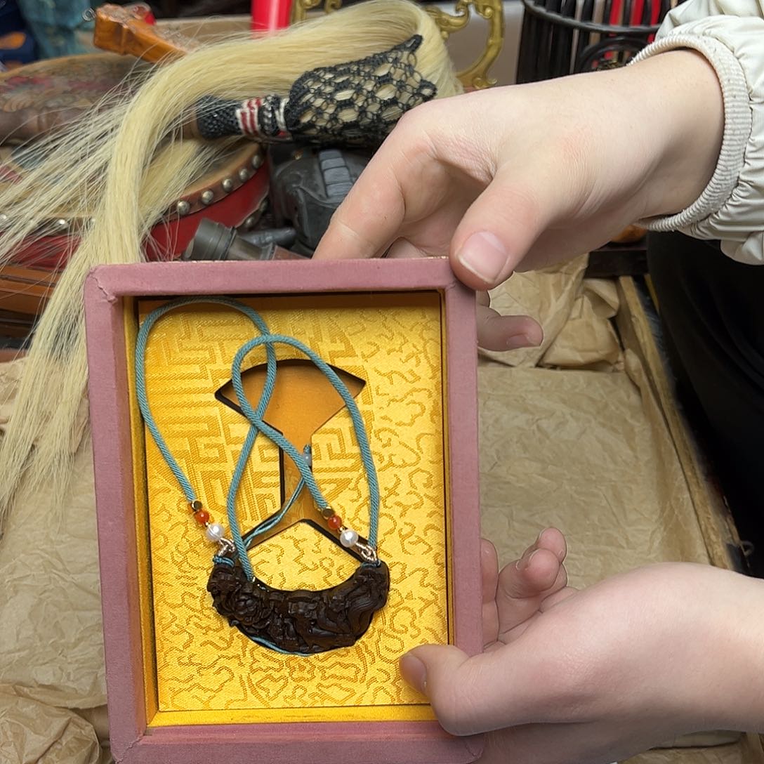 大叶紫檀（黑酸枝木类）