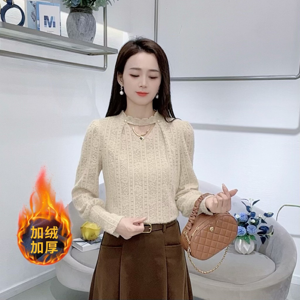 A9026镂空圆领磨毛蕾丝打底衫女冬季新款设计感百搭遮肉洋气小衫