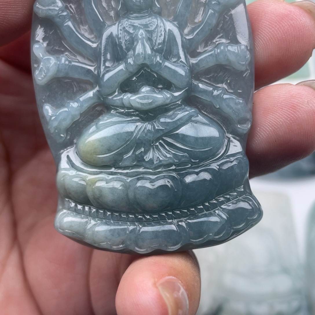 武***仁翡翠未镶嵌颈饰翡翠